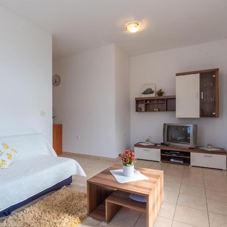 Awesome Apartment In Pula With Wifi Exterior photo